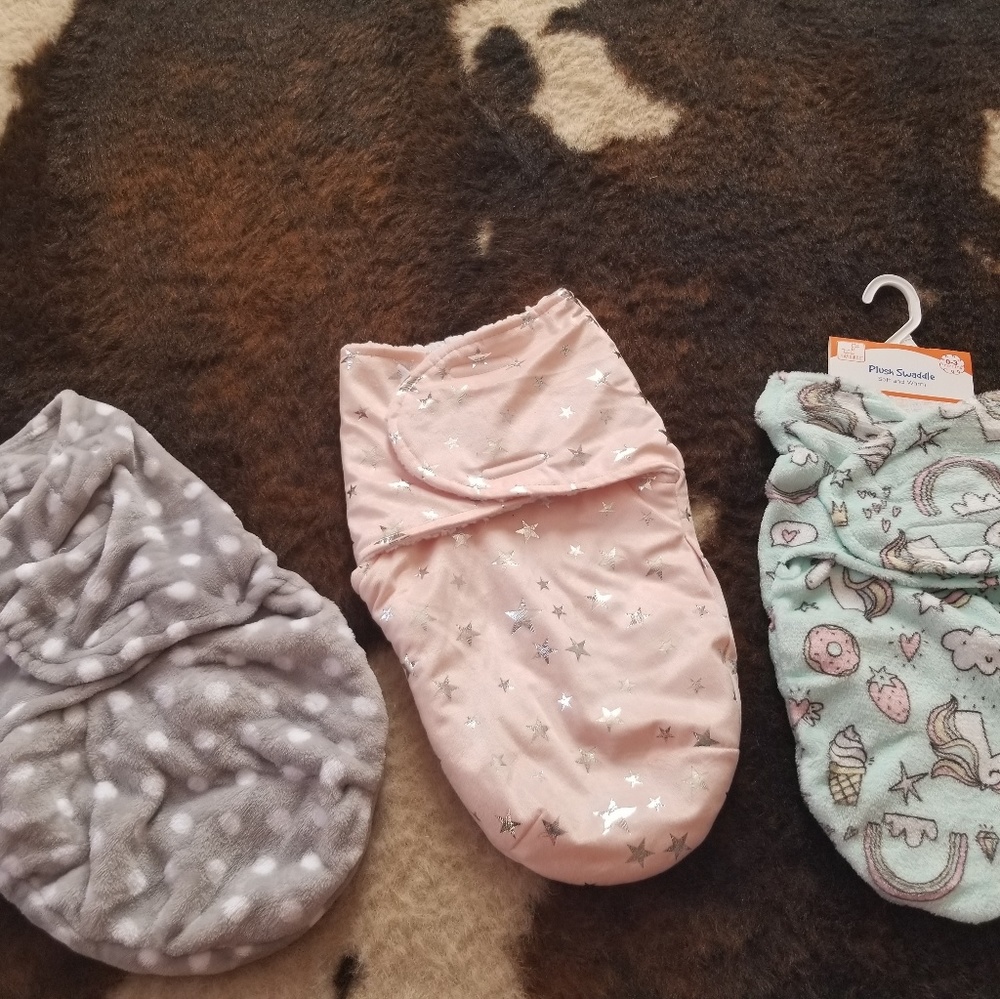 Swaddles